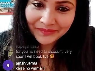 Indické Rajsi Verma – hot live boobs and ass show
